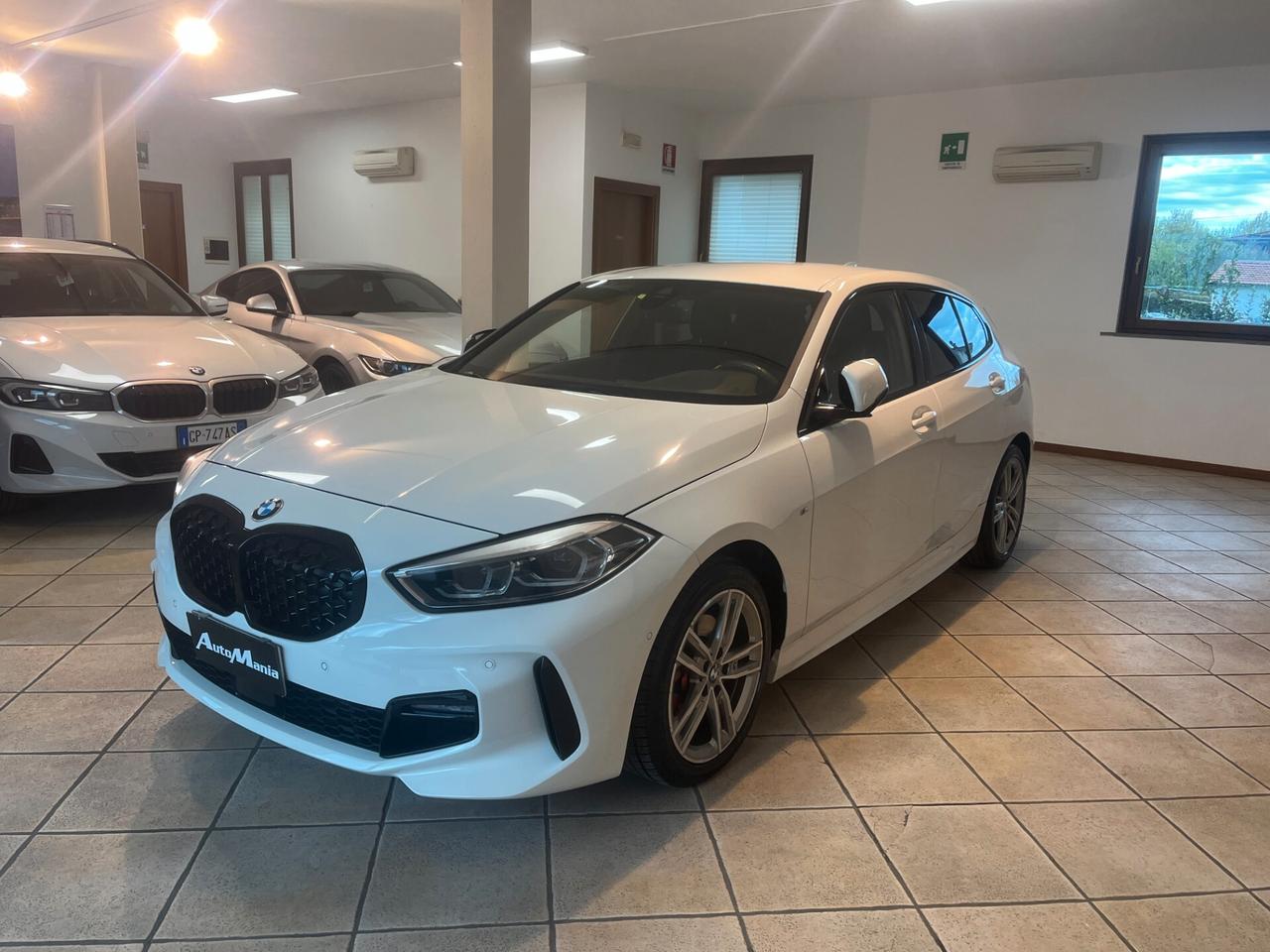 Bmw 118 118d 5p. Msport