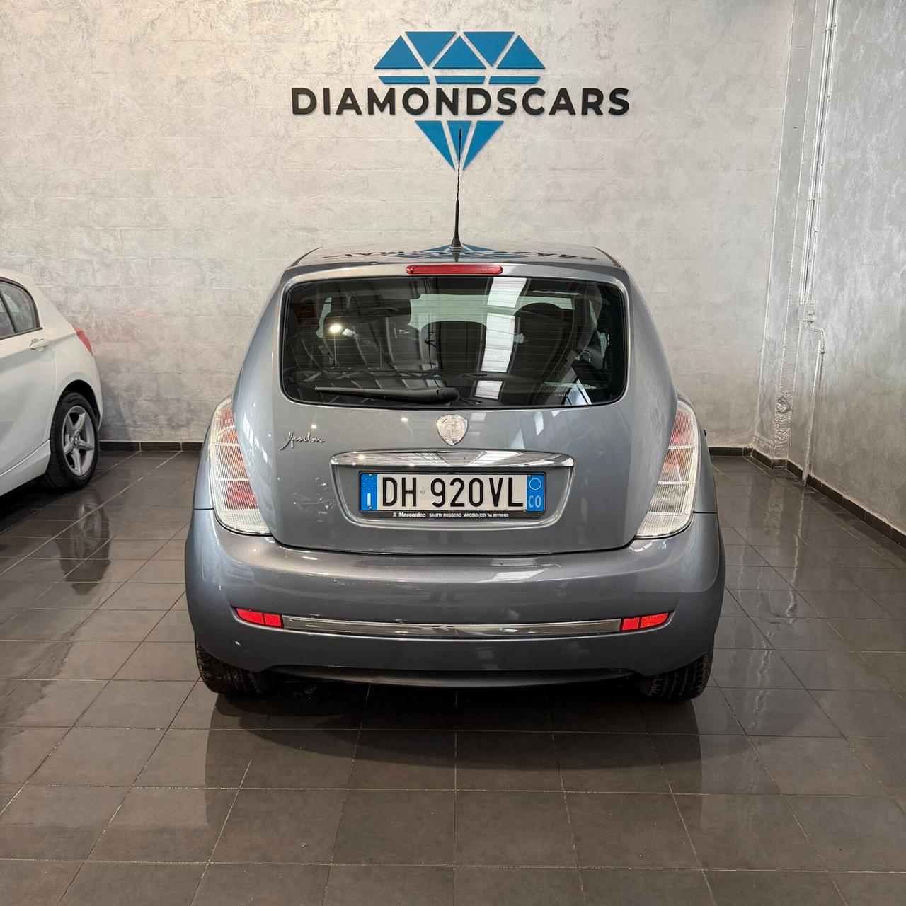 Lancia Ypsilon Benzina Neopatentati