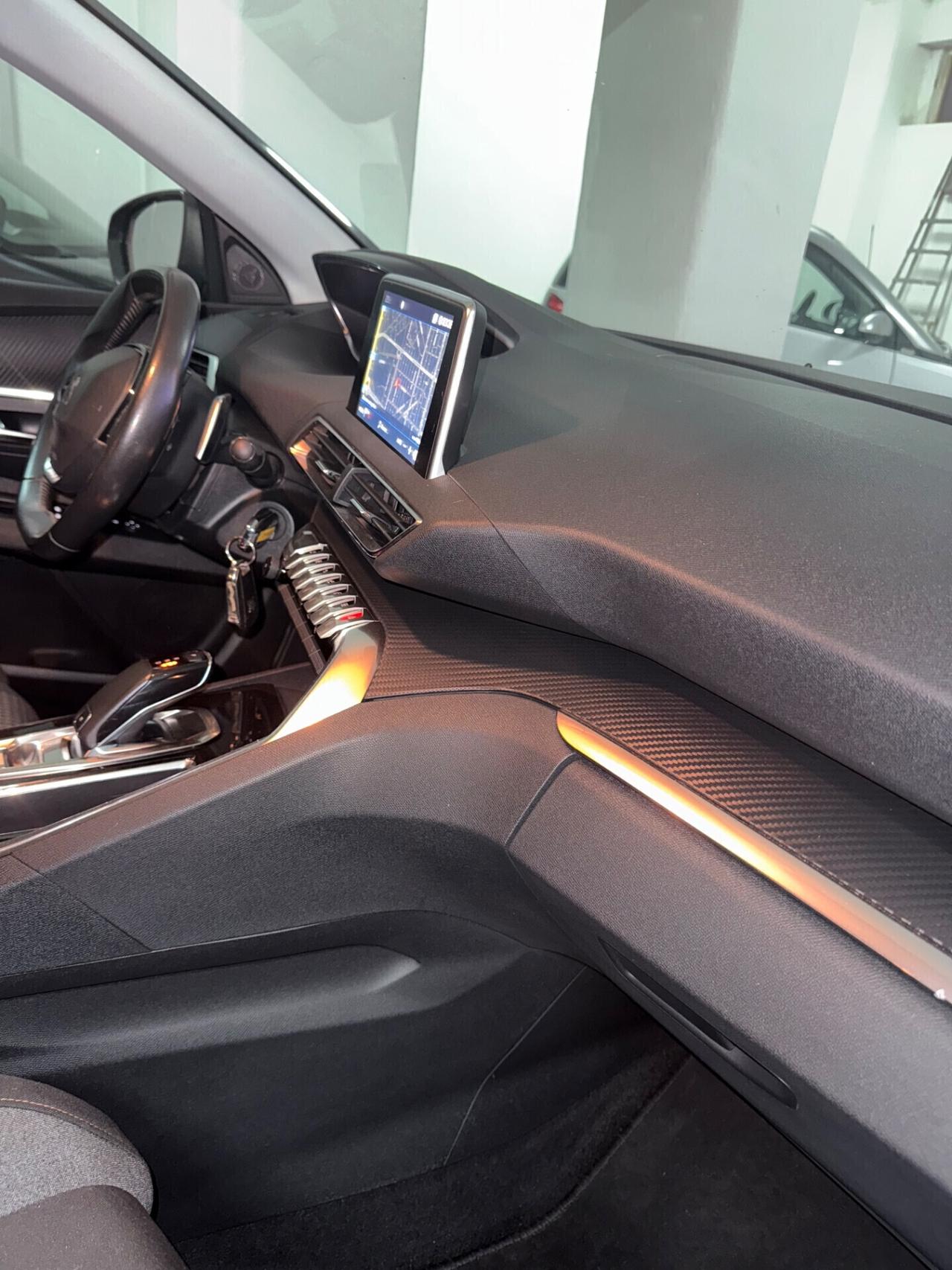 Peugeot 3008 BlueHDi 130 S&S Business