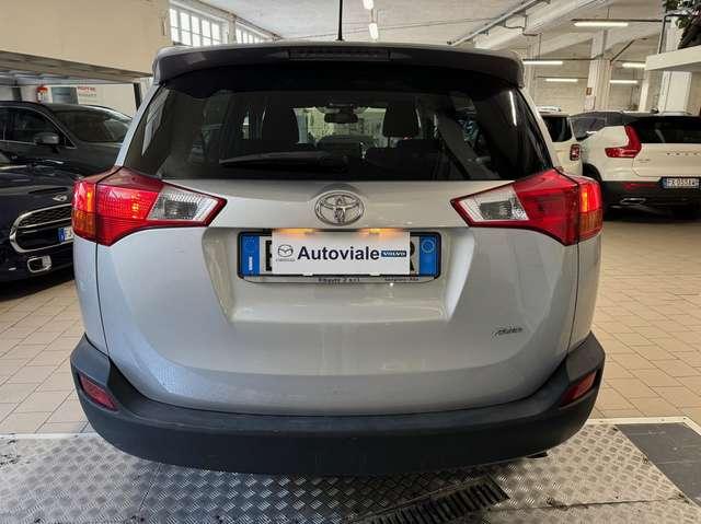 Toyota RAV 4 Rav4 2.0 d-4d Lounge 4wd 124cv UNIPROPRIETARIO