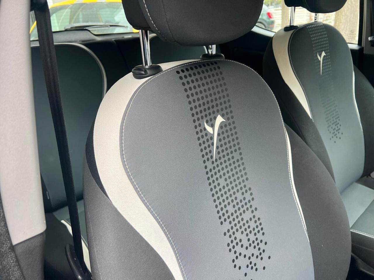 LANCIA YPSILON 1.2 69cv 5p SILVER UNICO PROP.