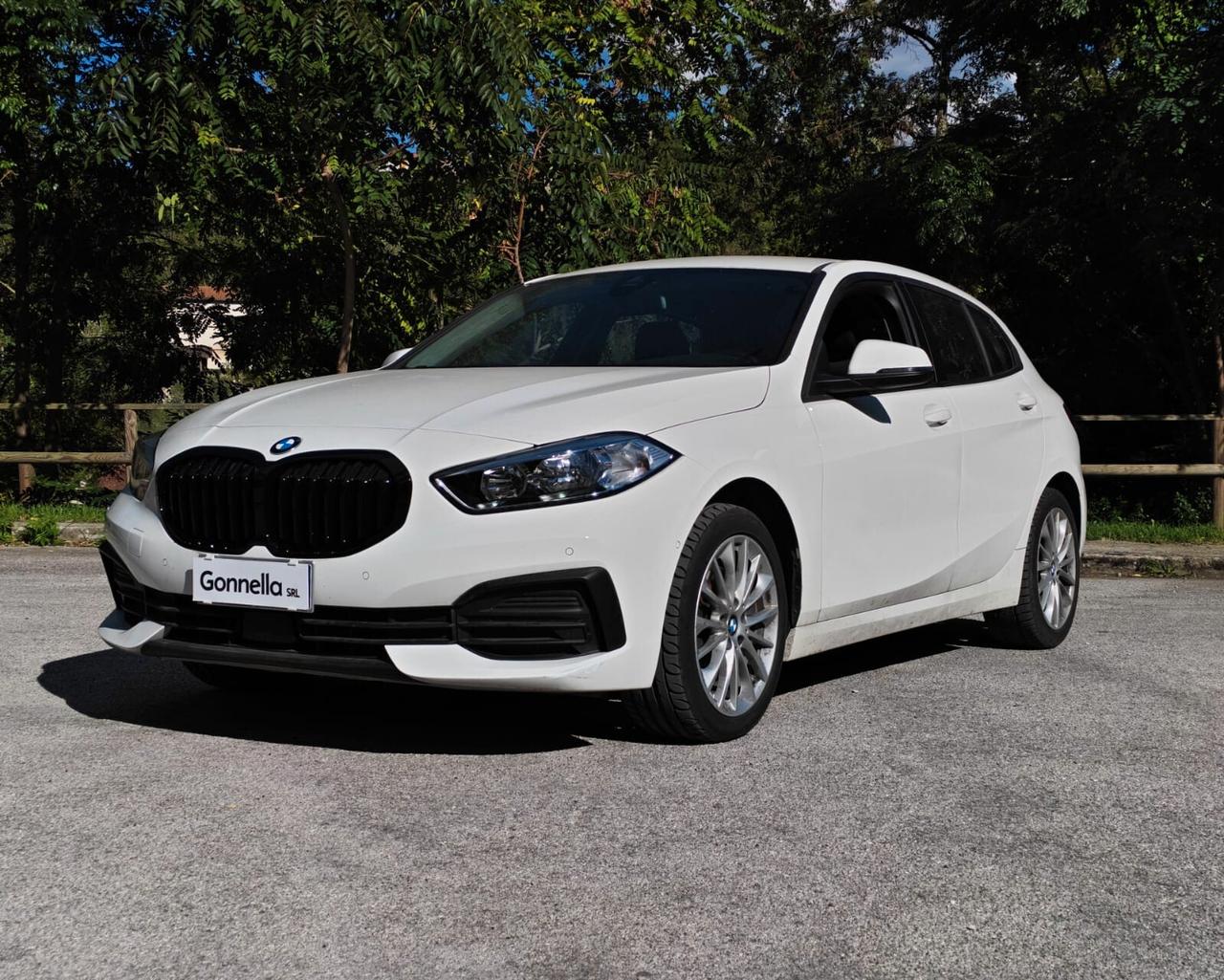 Bmw 116d 5p. Business Advantage auto