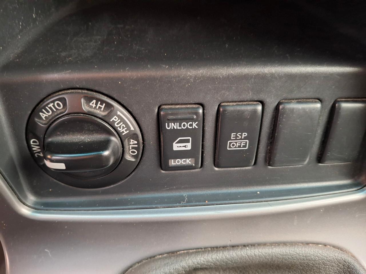 Nissan Pathfinder 2.5 dCi LE
