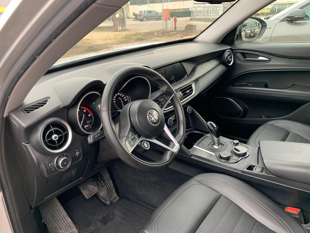 Alfa Romeo Stelvio 2.2 Turbodiesel 210 CV AT8 Q4 Super