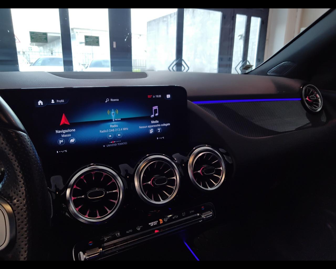 Mercedes-Benz GLA-H247 2020 - GLA 180 d Premium auto