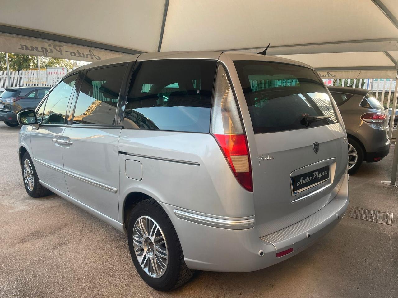 Lancia Phedra 2.2 MJT CA Limited Edition