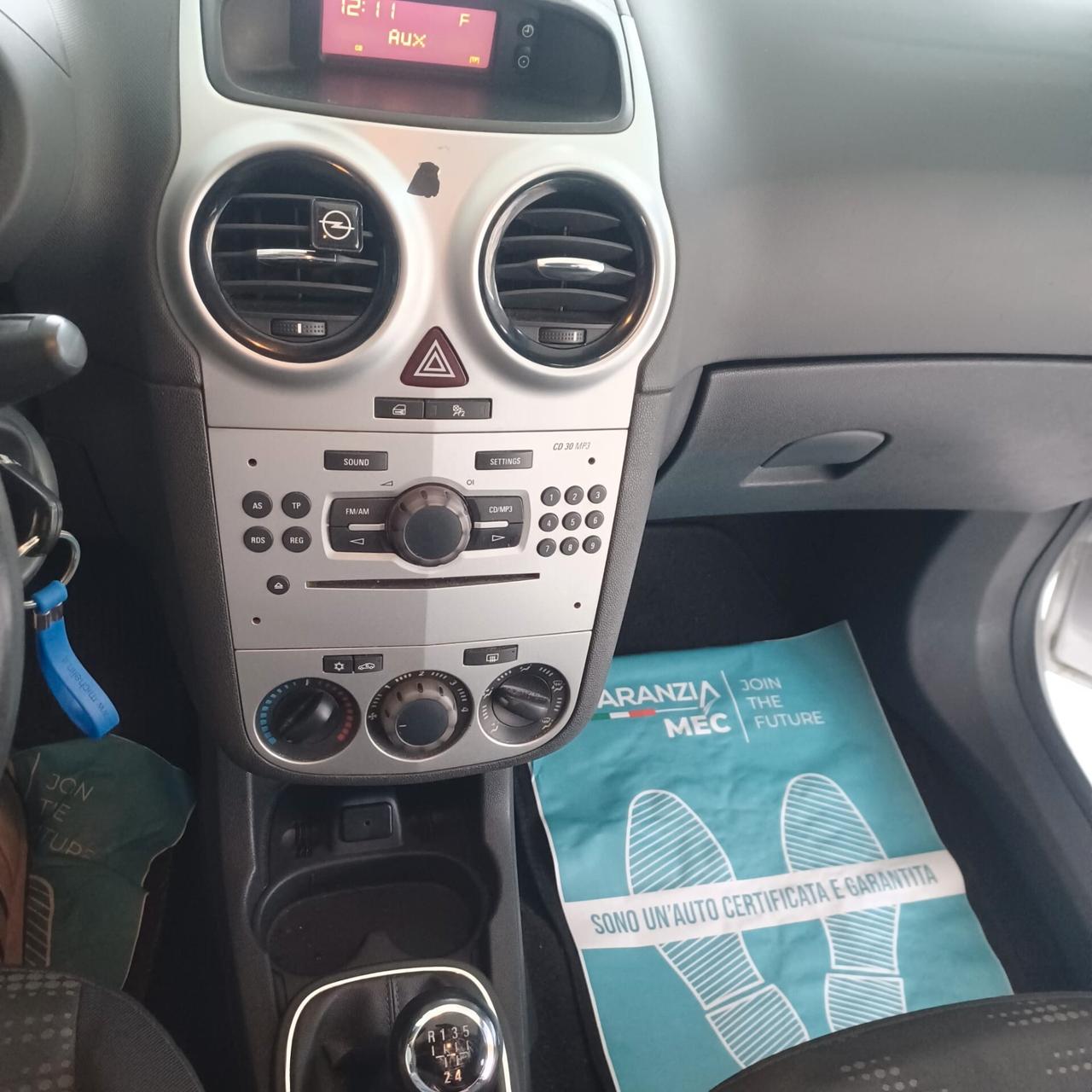 NEOPATENTATI BENZINA/GPL CORSA 1.2