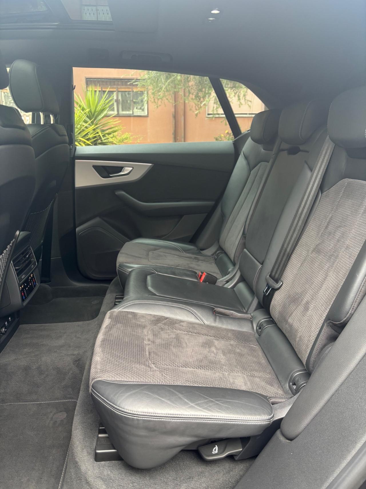 Audi Q8 50 TDI 286 CV SLINE FULL OPTIONAL