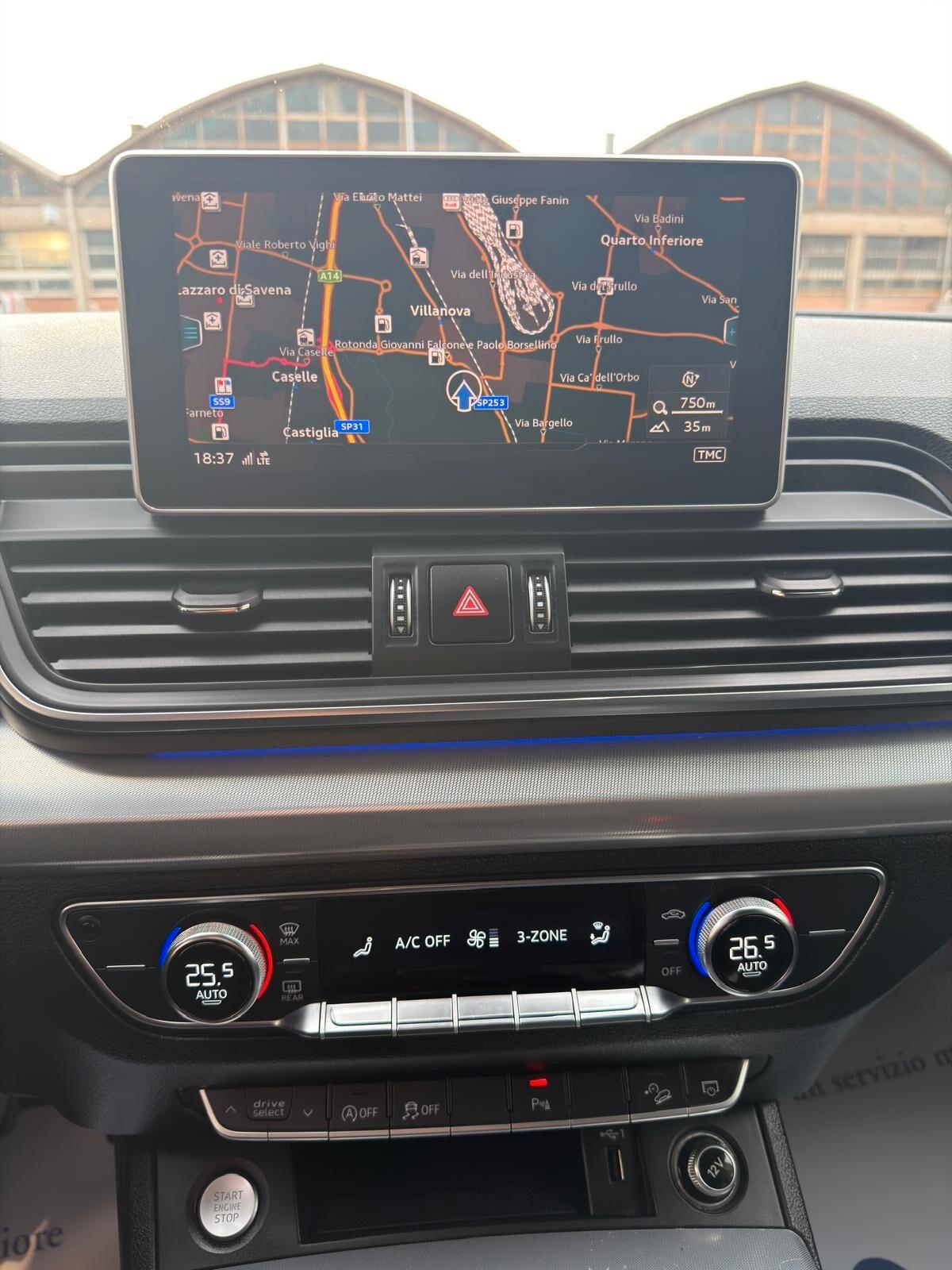 Audi Q5 40 TDI quattro S tronic Sport Virtual Cockpit, Fari Full Led e pacchetto luci ambiente multicolor