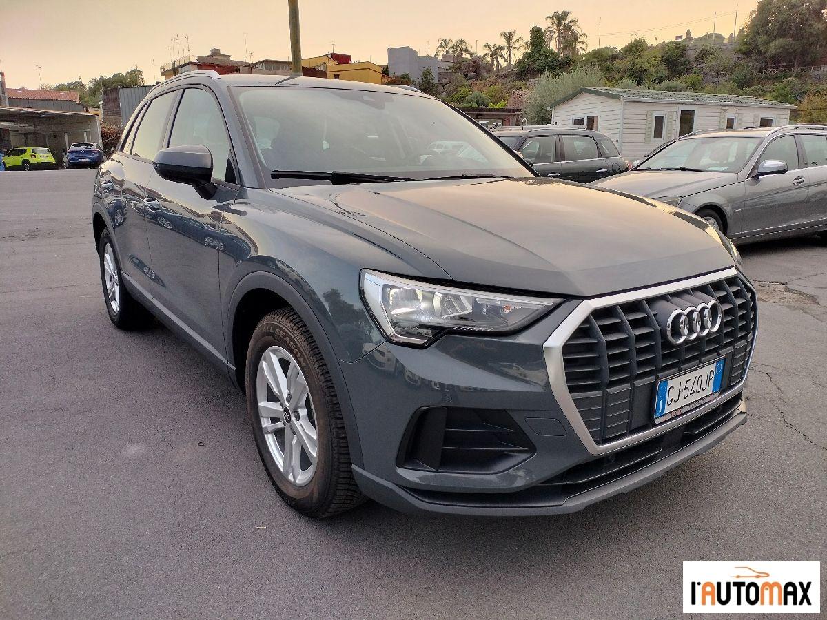 AUDI - Q3 - 35 TDI S tronic Business