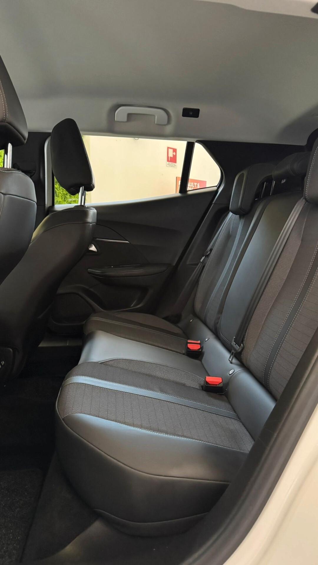 Peugeot 2008 PureTech 100 S&S Allure