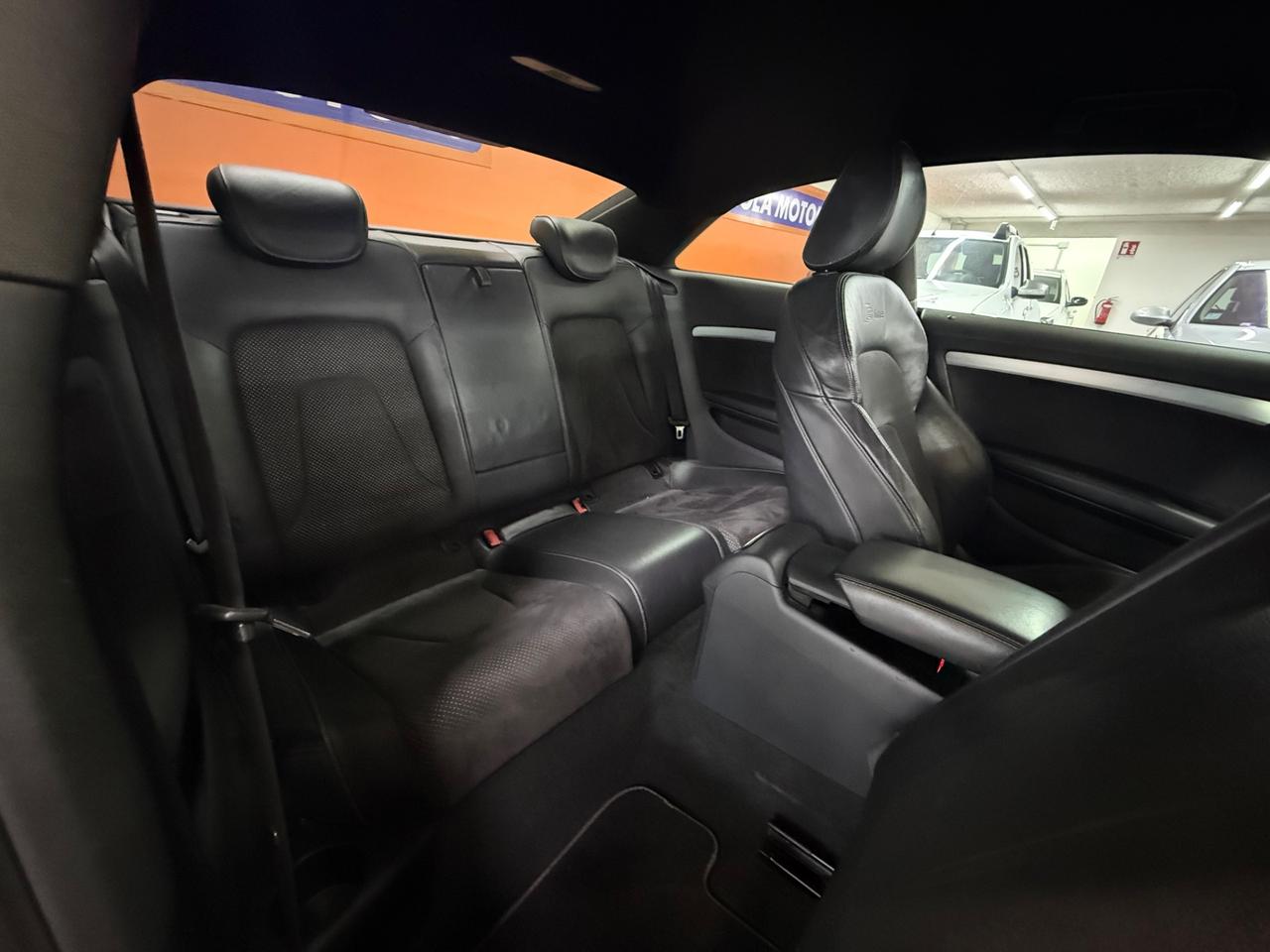 Audi A5 Coupé 2.0 TDI 177 CV S-line Total Black