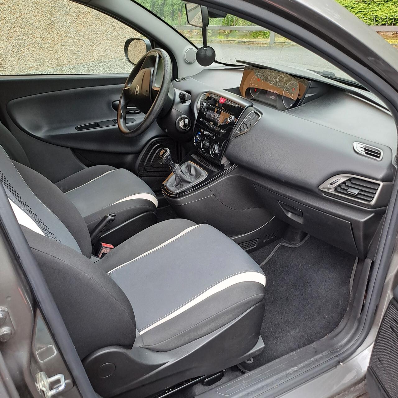 Lancia Y 1.3 Mjet - OK NEOPATENTATI