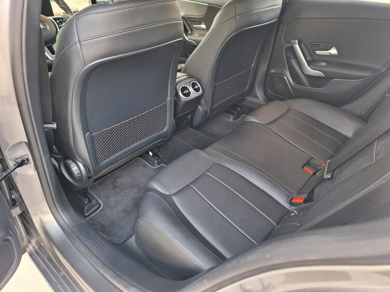Mercedes-benz A 180 d Automatic AMG Line Premium