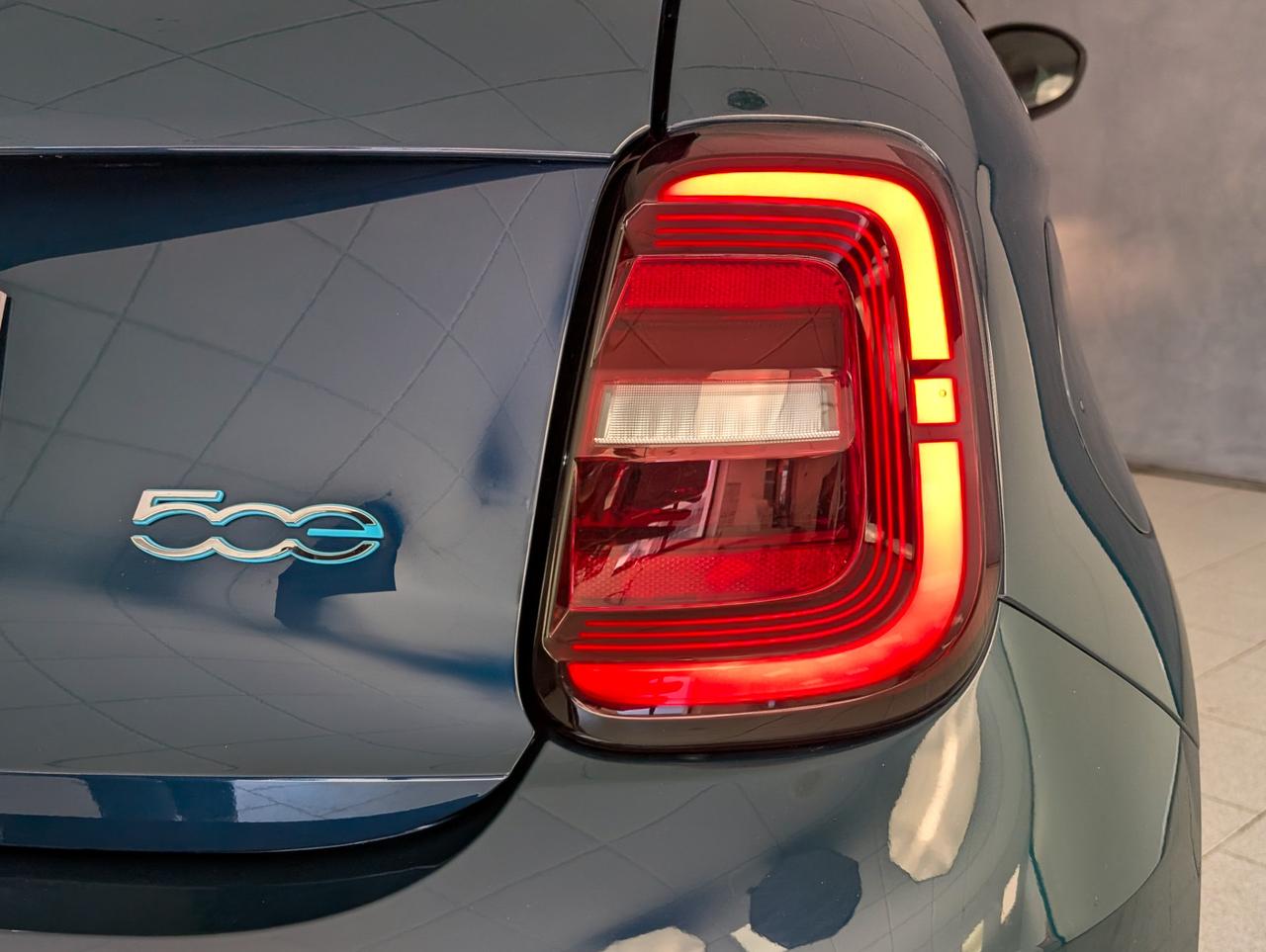 Fiat 500e 23,65 kWh Action