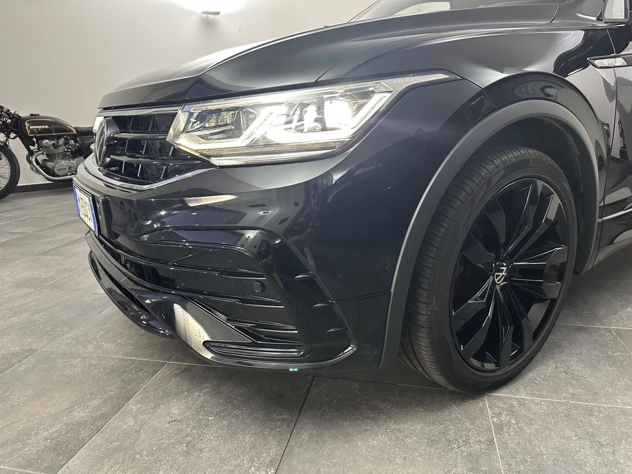 Volkswagen Tiguan 2.0 TDI 150 CV SCR DSG R-Line