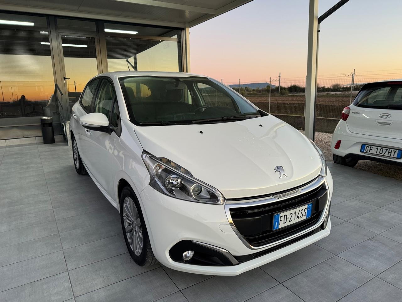 Peugeot 208 BlueHDi 75 5 porte Allure