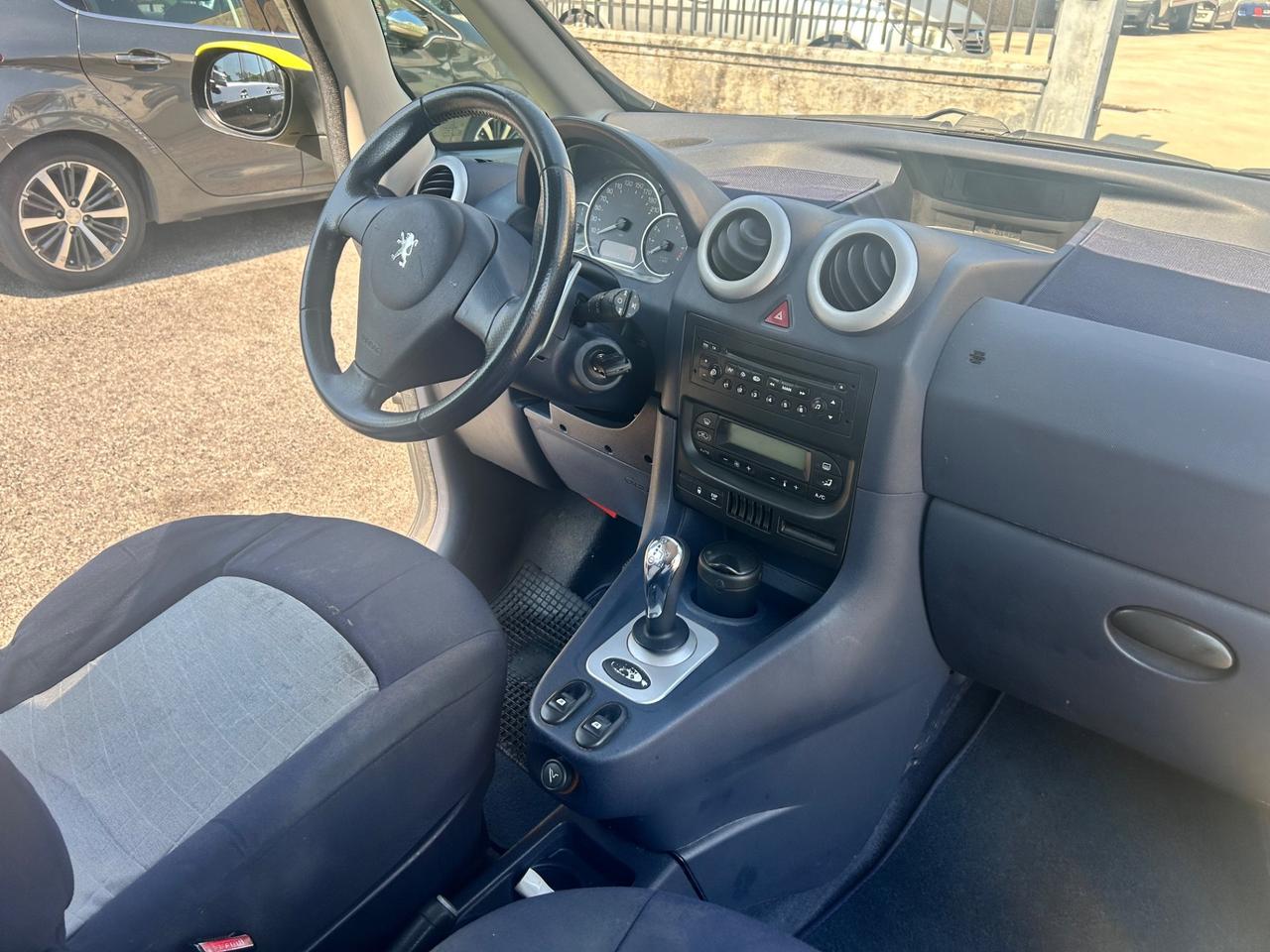 Peugeot 1007 1400 benzina 75cv automatica