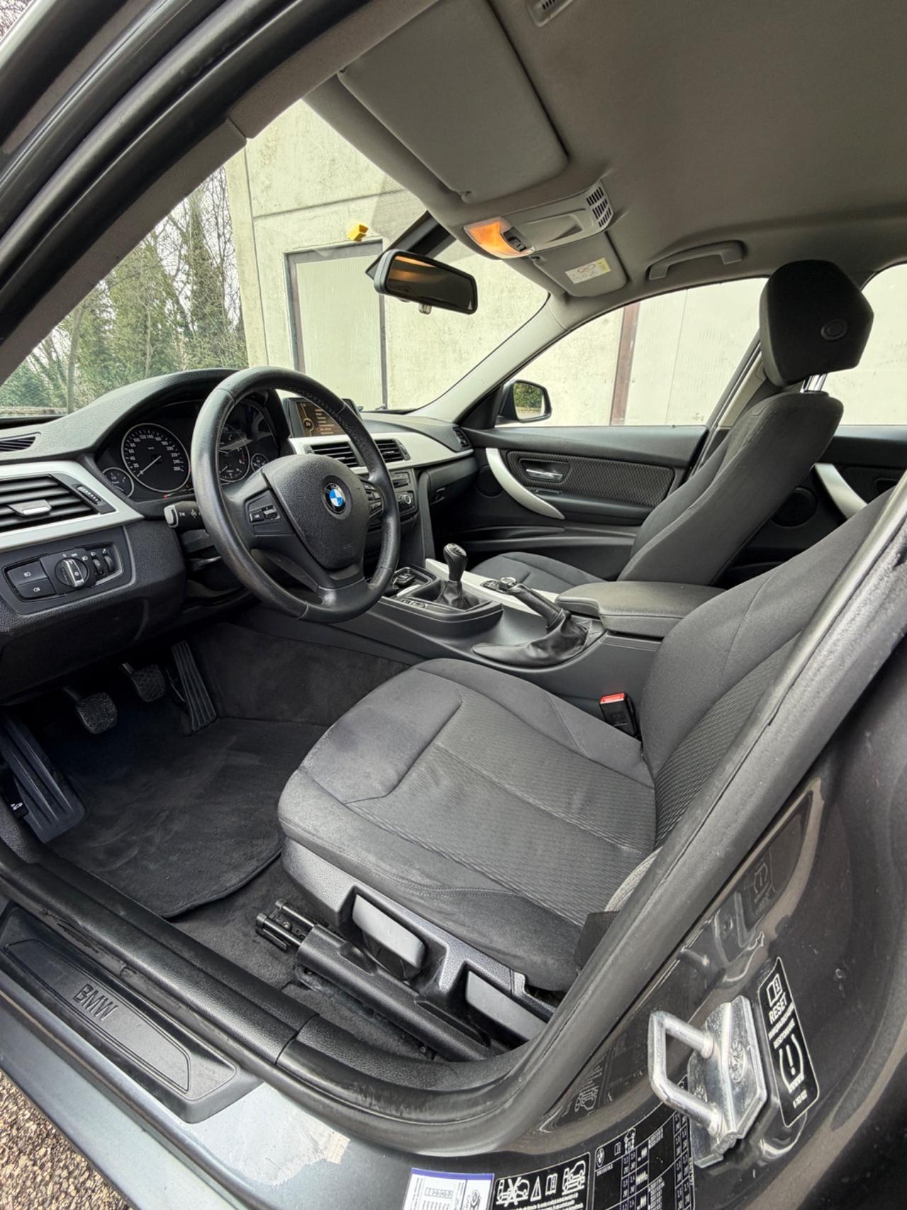 Bmw 320 320d xDrive Luxury