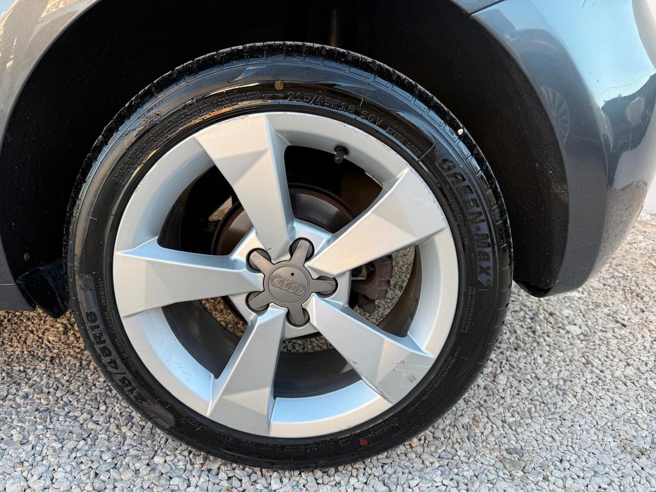 Audi A1 1.6 TDI 90CV S line