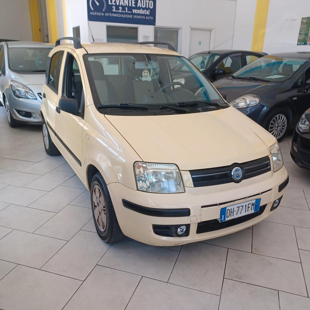 97.478 KM OCCASIONE FIAT PANDA 1.2 NEOPATENTATI