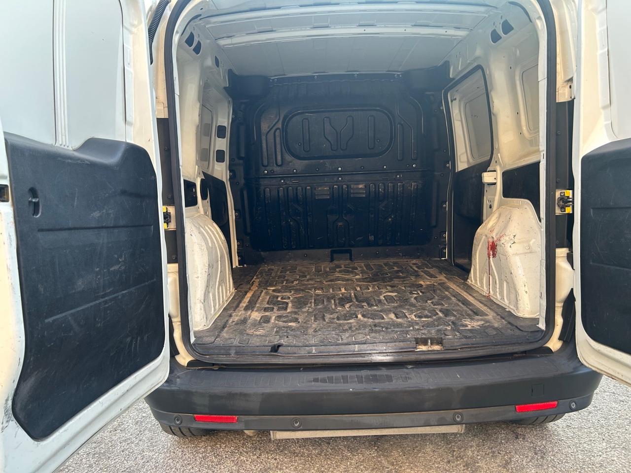 Fiat Doblo 1.4 T-Jet 16V Natural Power