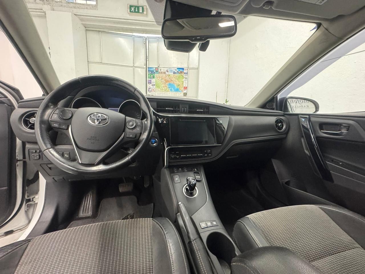 Toyota Auris Touring Sports 1.8 Hybrid Active Plus