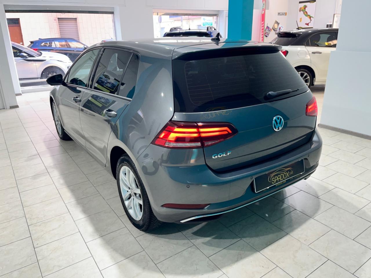 VOLKSWAGEN GOLF 2018 AUTOMATICO *UNICOPROPRIETARIO