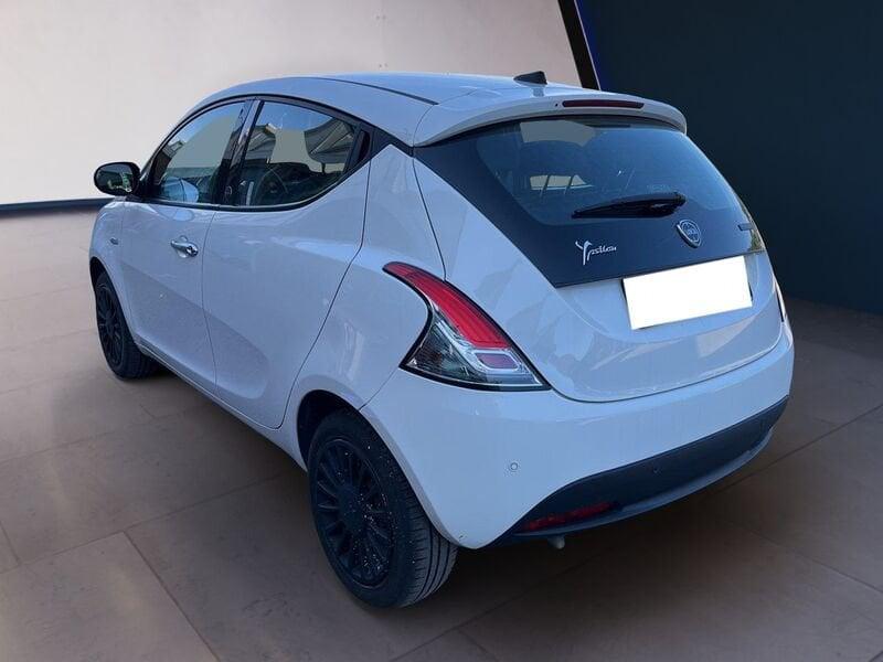 Lancia Ypsilon III 2021 1.0 hybrid Silver s&s 70cv