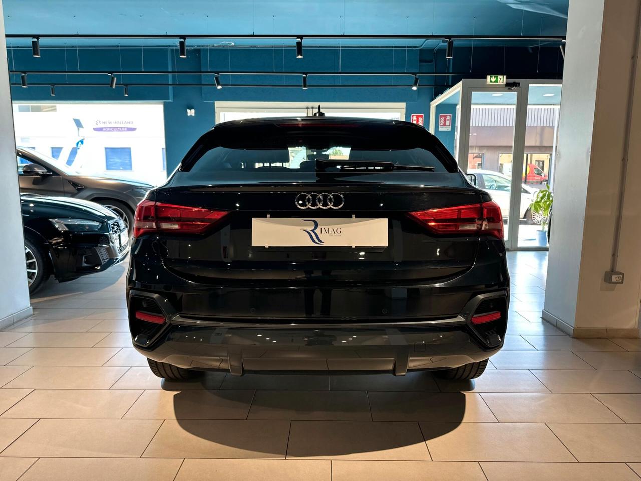 Audi Q3 35 TDI S tronic Business