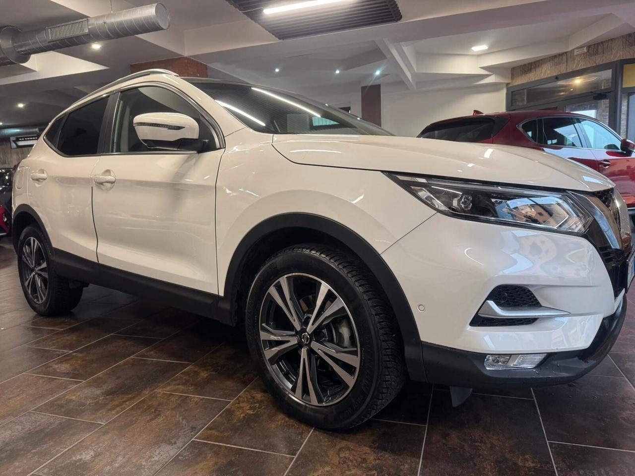 Nissan Qashqai 1.3 DIG-T 160 CV Tekna