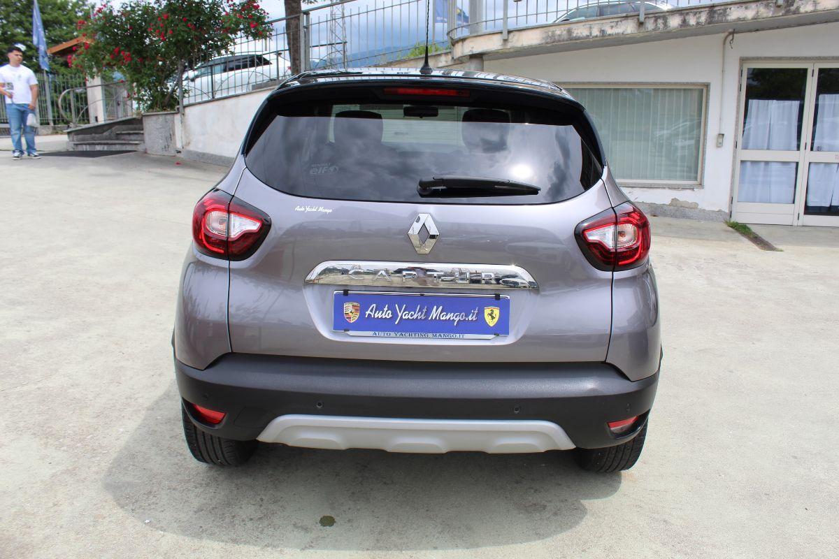 RENAULT - Captur - dCi 8V 90 CV EDC Sport Edition