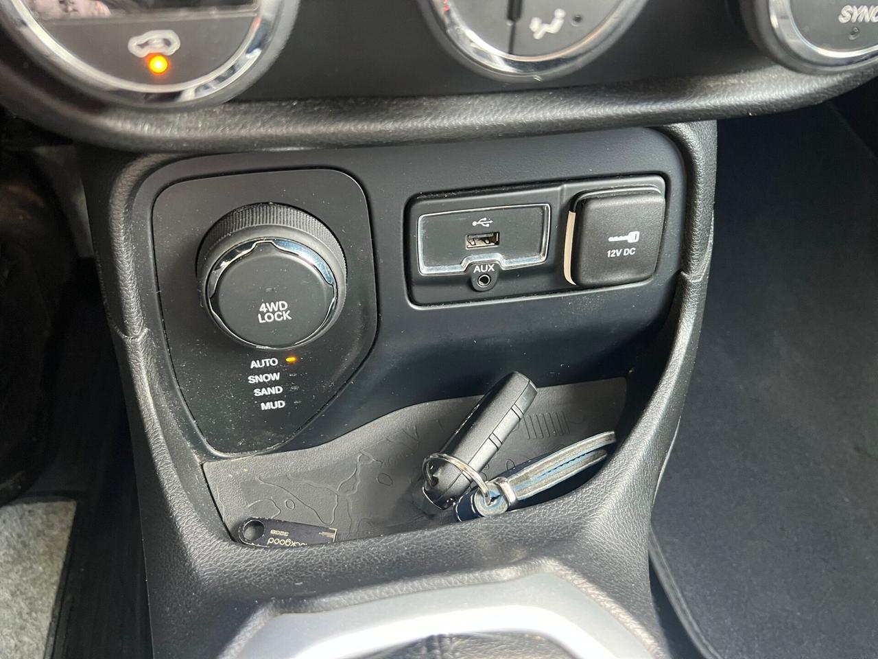 Jeep Renegade 2.0 Mjt 140CV 4X4 NAVI FARI XENO R17