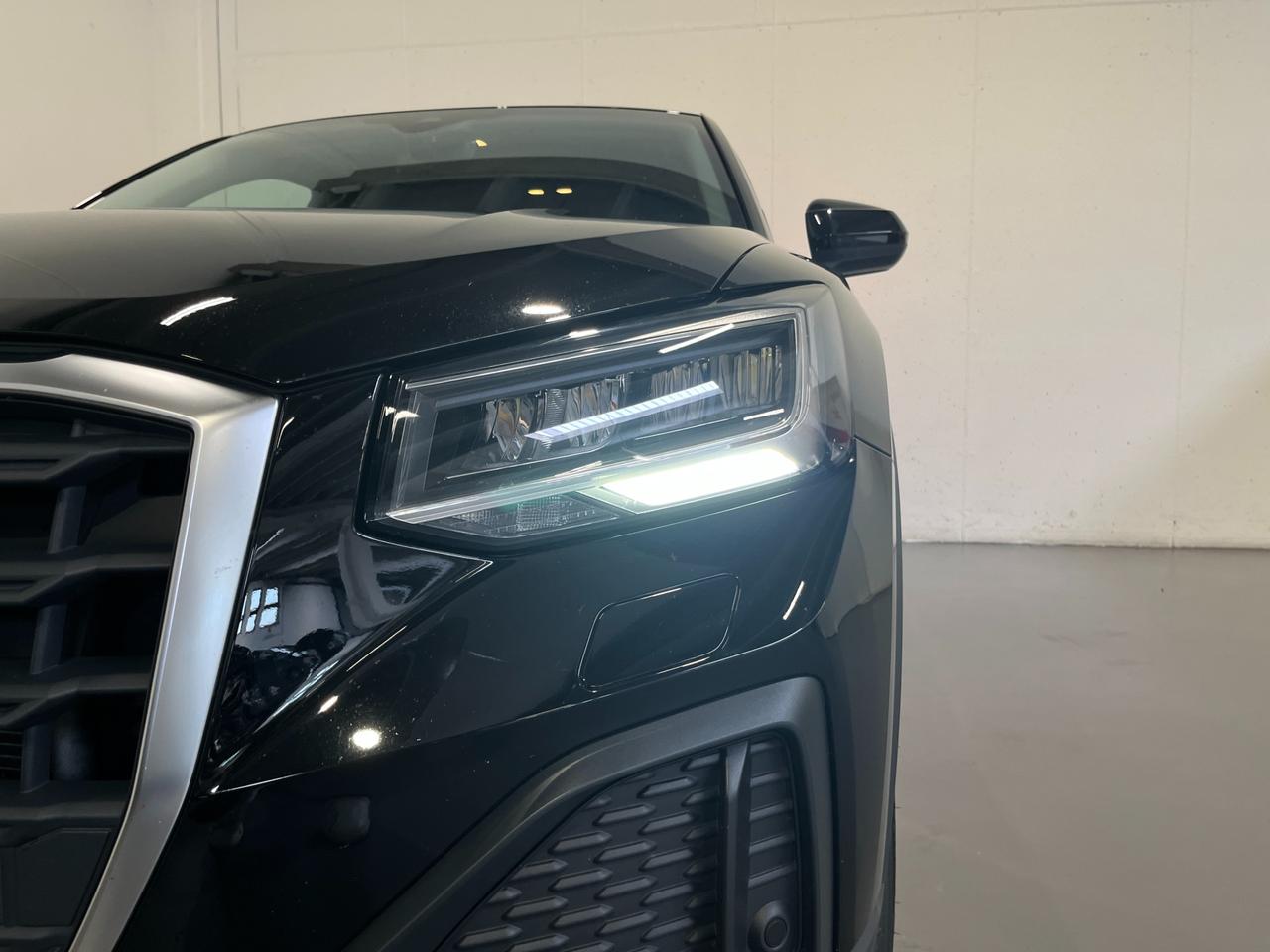 AUDI Q2 30 TDI S-TRONIC BUSINESS
