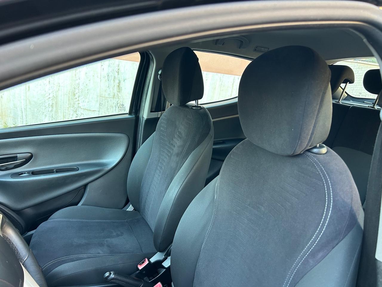 Lancia Ypsilon 1.2 benz ideale per neo patentati
