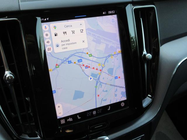 VOLVO XC60 B4 (d) Geartronic Momentum Pro