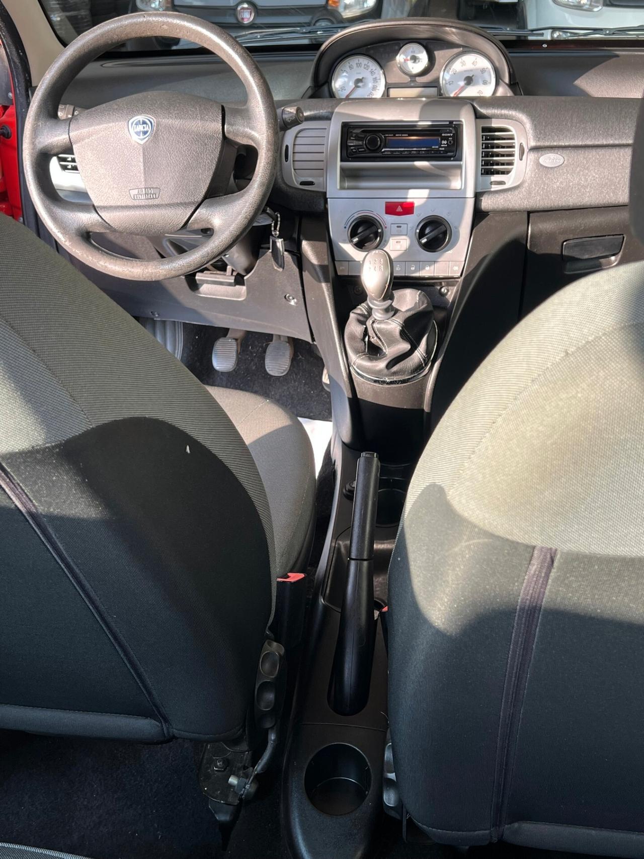 Lancia Ypsilon 1.2 Oro