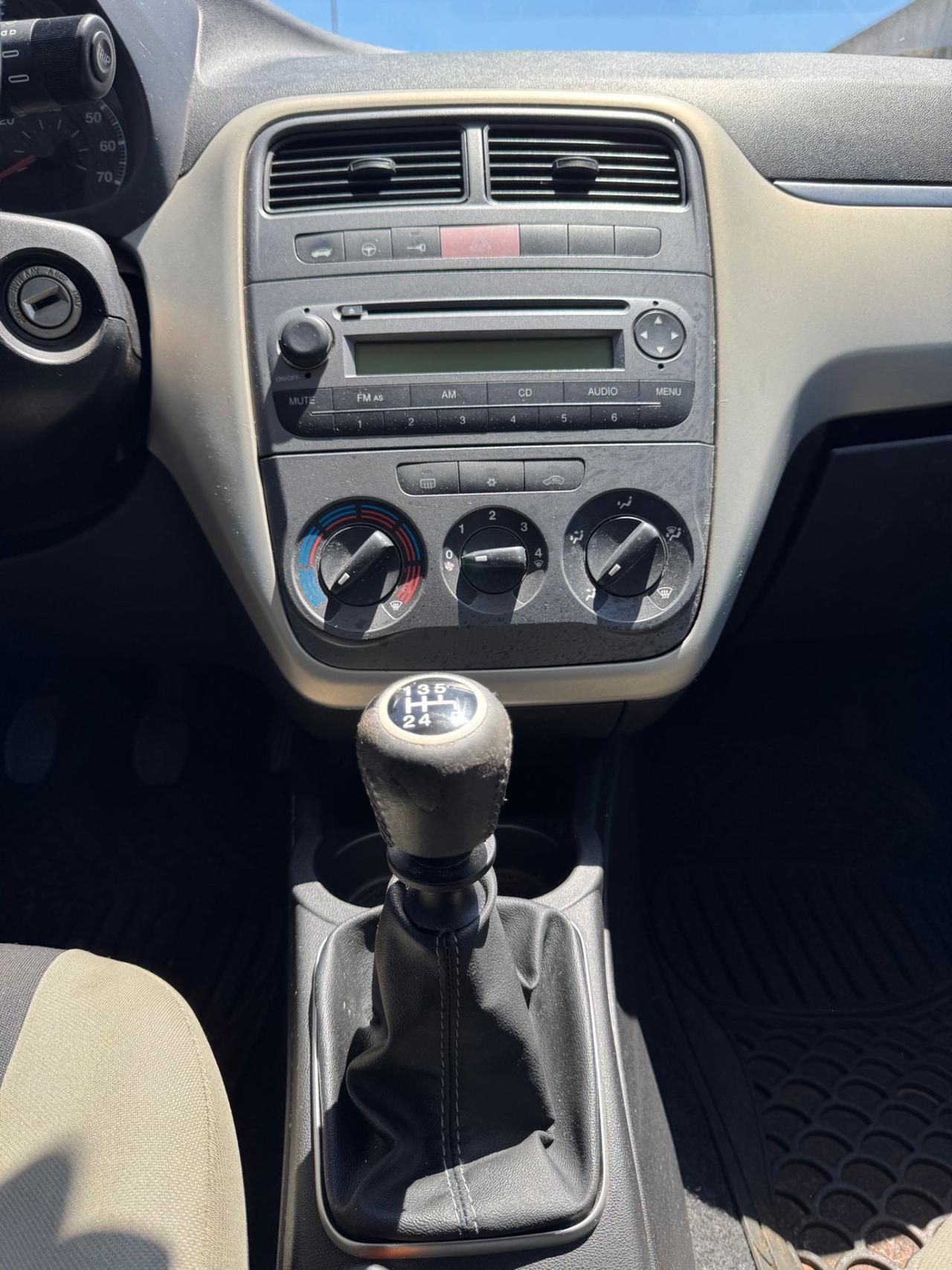FIAT GRANDE PUNTO 1.2 5p ACTIVE 88000 km