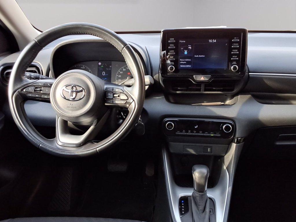 TOYOTA Yaris 1.5h active del 2020