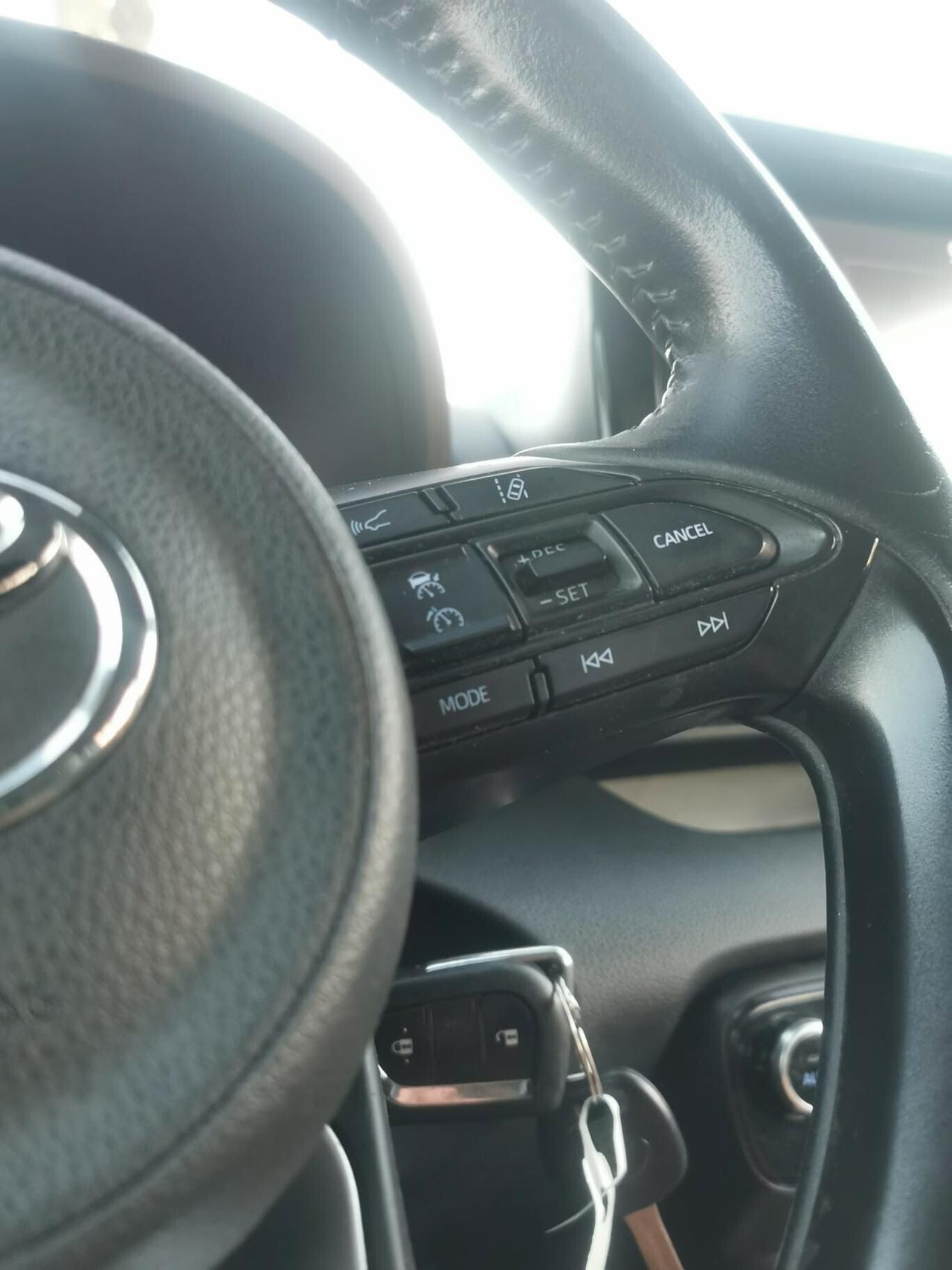 Toyota Yaris 1.5 Hybrid 5 porte Lounge