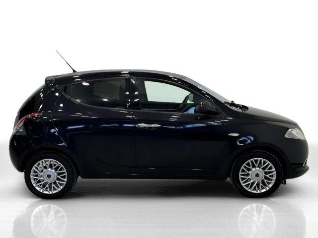 LANCIA Ypsilon 1.2 69 CV 5p Gold - NEOPAT. - Sens. P. - Bluetooth