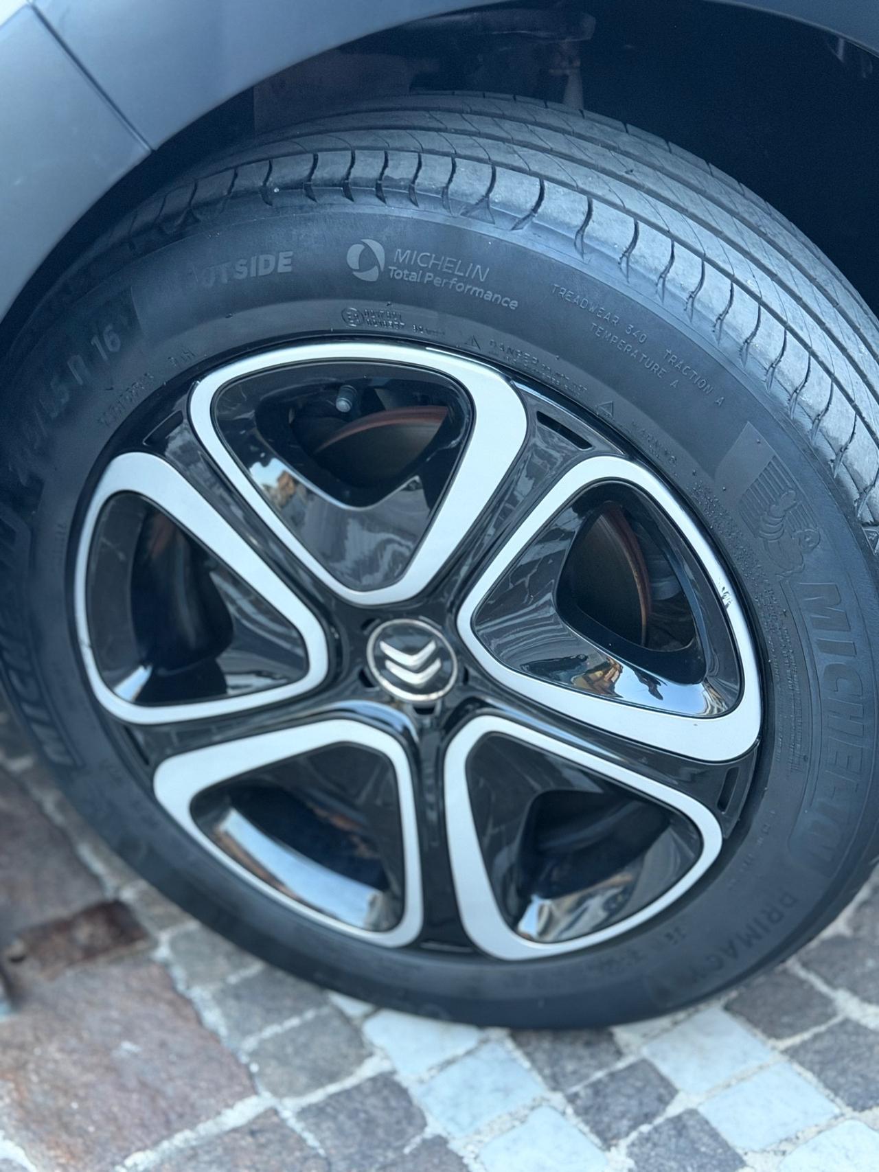 Citroen C3 1.2 PureTech 82 Shine