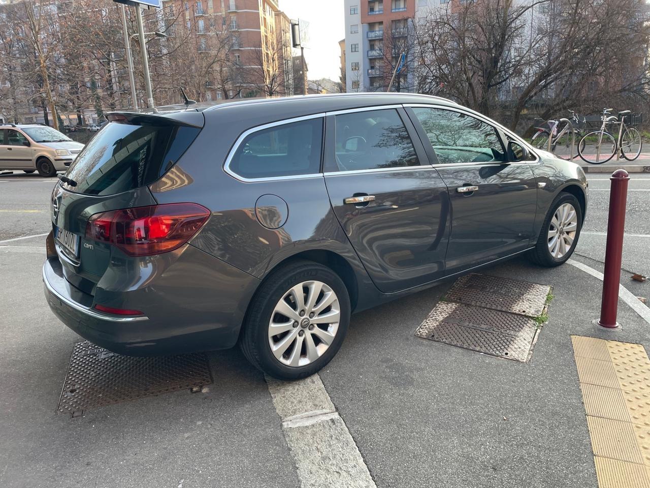 Opel Astra 1.7 CDTI110CVSportsTourerCosmo/GARANZIA