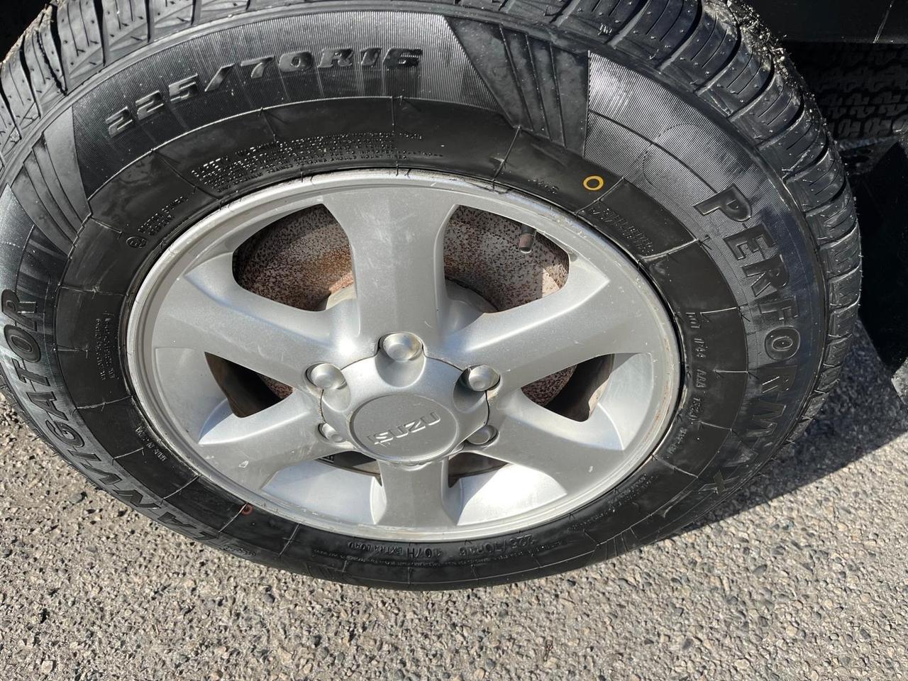 IsuzuD-Max-3.0T.D-4WD/4P-c.aut-km135000-2010