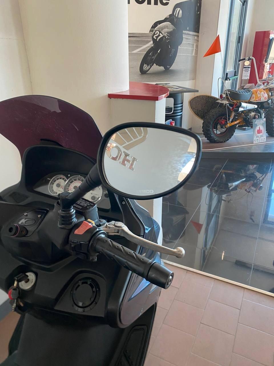 Kymco Xciting 300i r