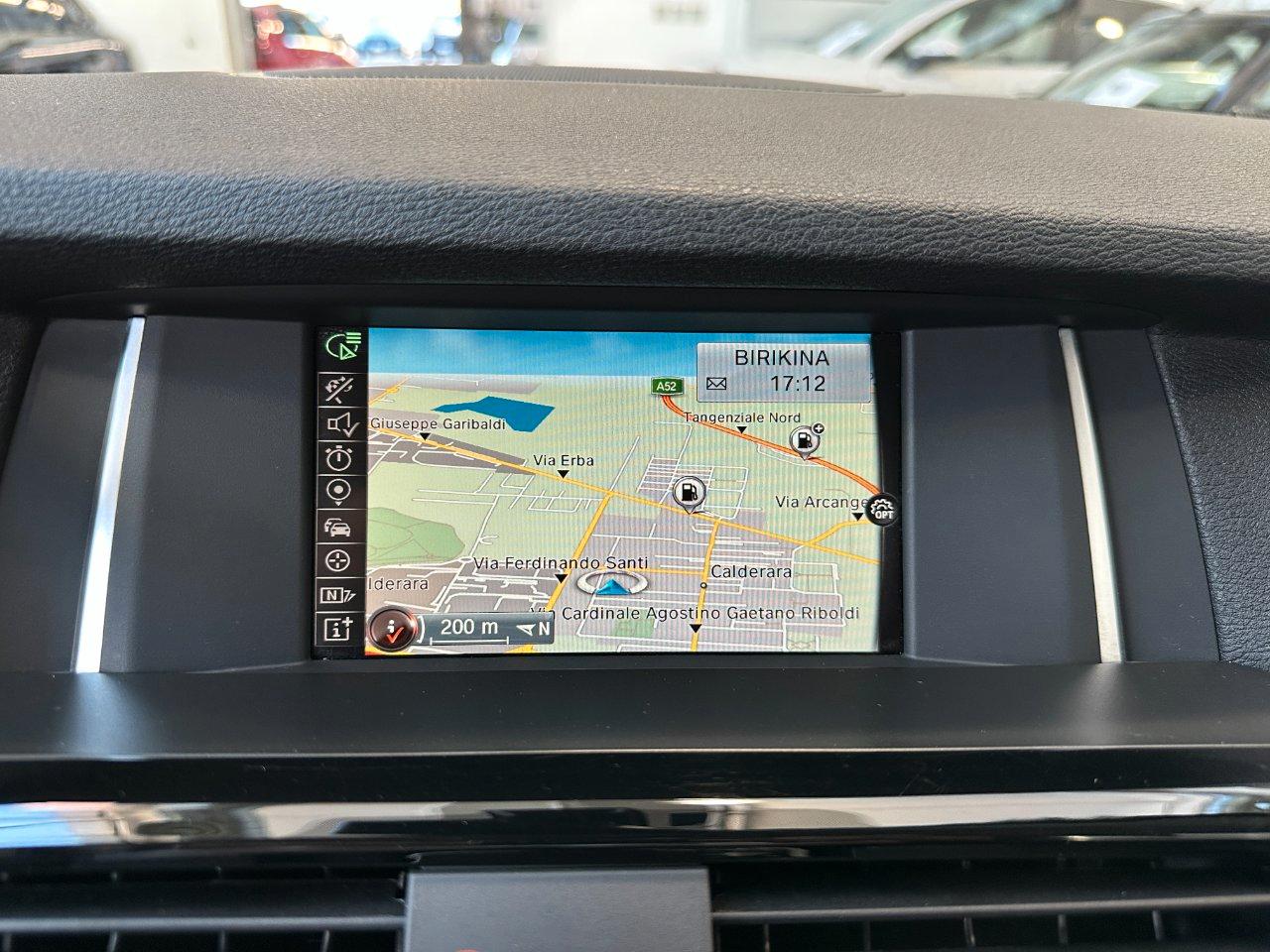 BMW X3 xdrive20d xLine - 18" - Navi - Keyless