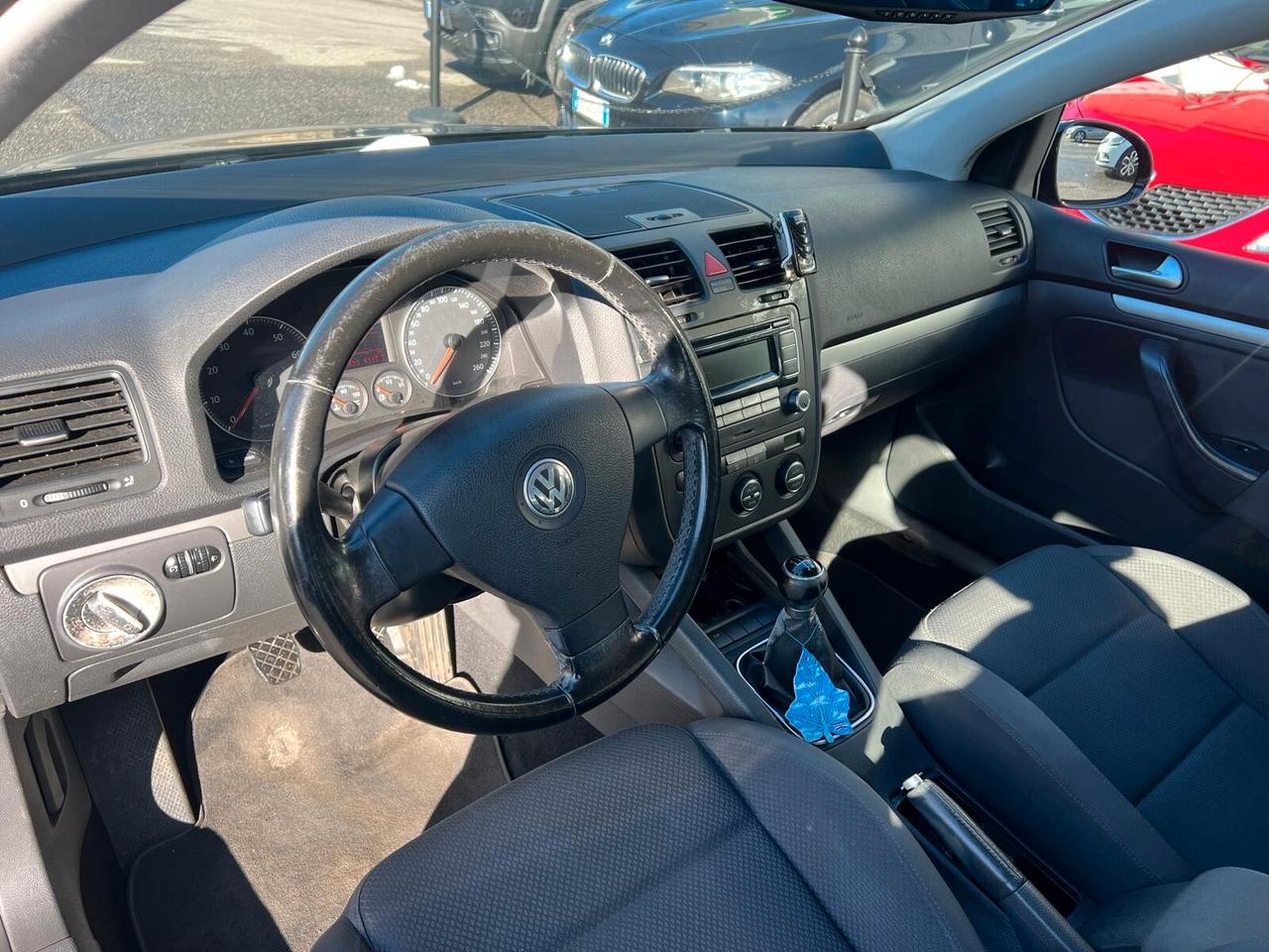 Volkswagen Golf 1.6 16V FSI 5p. Comfortline