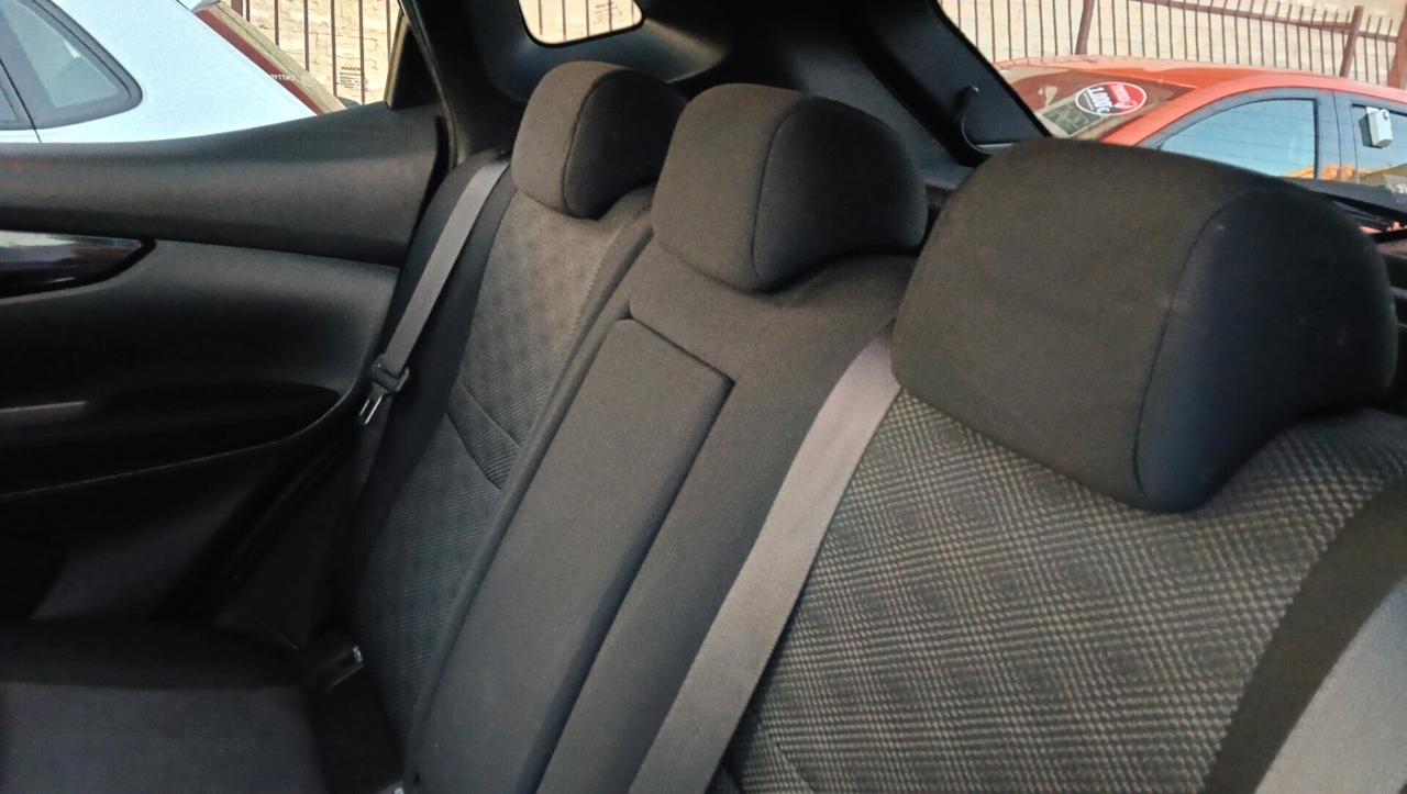 NISSAN QASHQAI 1.6 dCi 2WD-AUTO-PREZZO PROMO!