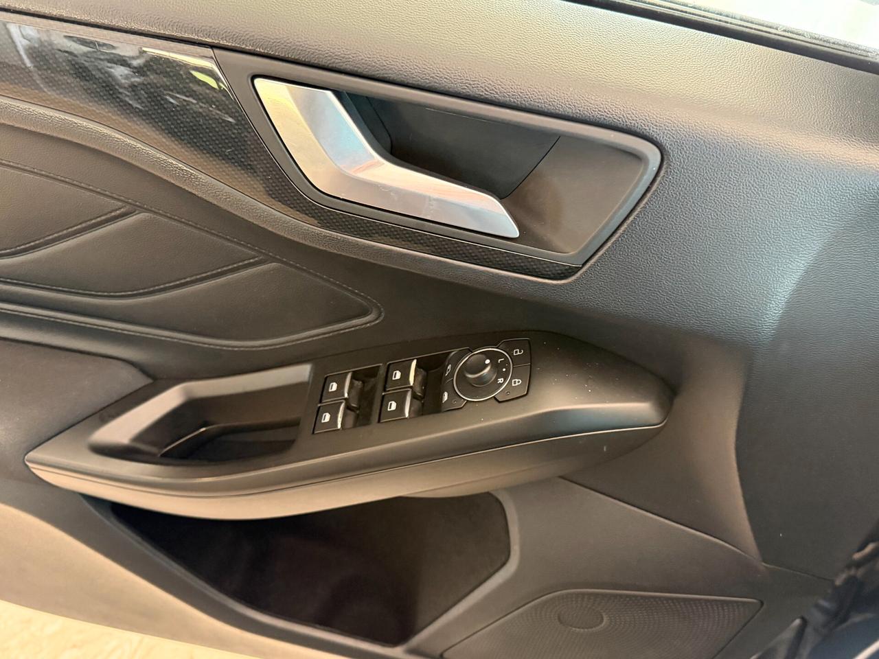 Ford Focus 1.5 ECOBLUE 120 cv. 5 porte ST LINE (Nav)