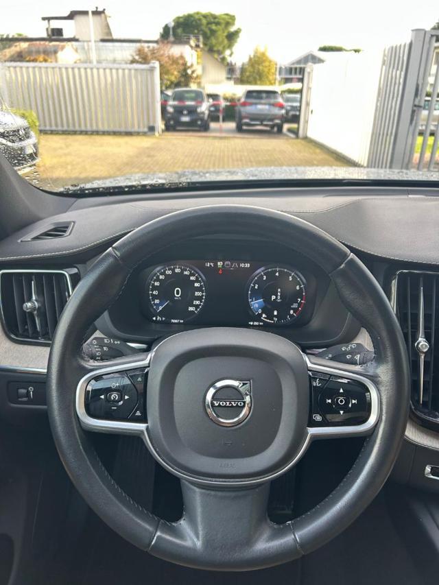 VOLVO XC60 B5 AWD Geartronic Inscription